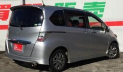 
										HONDA FREED G AERO full									