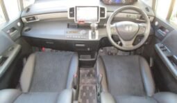 
										HONDA FREED G AERO full									