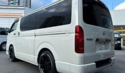 
										TOYOTA HIACE VAN SUPER GL DARK PRIME II full									