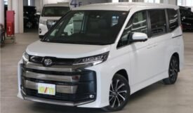 TOYOTA NOAH S-Z