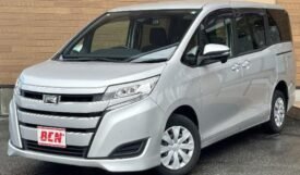 TOYOTA NOAH X