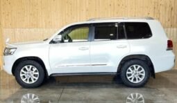 
										TOYOTA LAND CRUISER AX full									