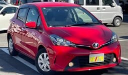 
										TOYOTA VITZ 1.3F LED EDITION full									