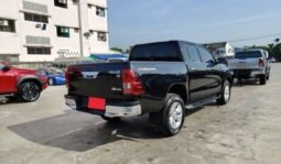 
										TOYOTA HILUX full									