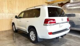 
										TOYOTA LAND CRUISER AX full									