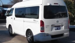 
										TOYOTA HIACE VAN full									