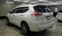 
										NISSAN X-TRAIL MODE PREMIER HYBRID full									