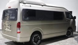 
										TOYOTA HIACE VAN full									