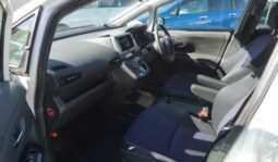 
										TOYOTA WISH 1.8S full									